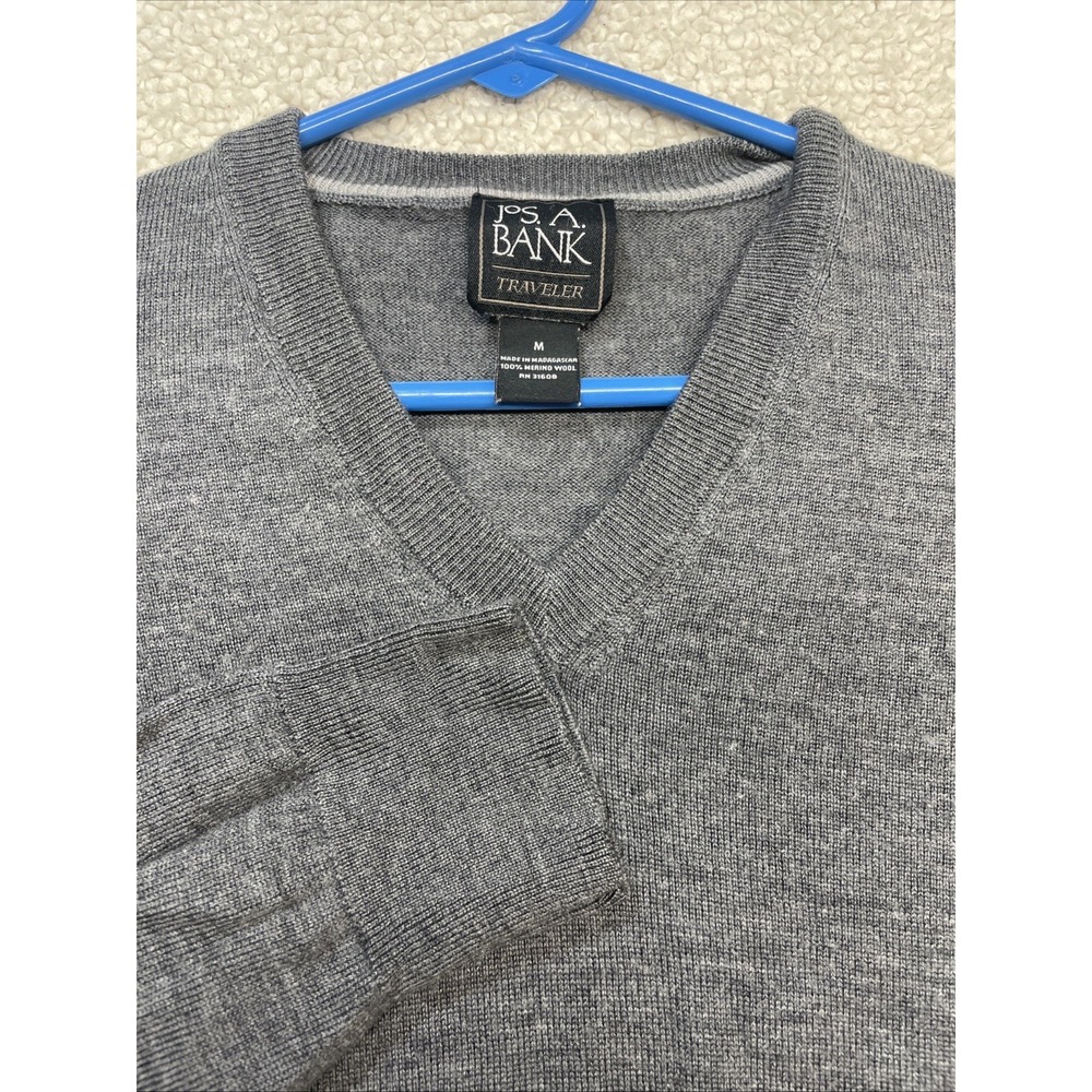 Jos A. Bank Sweater Men M Gray Traveler V-Neck 100% Merino Wool Pullover Classic